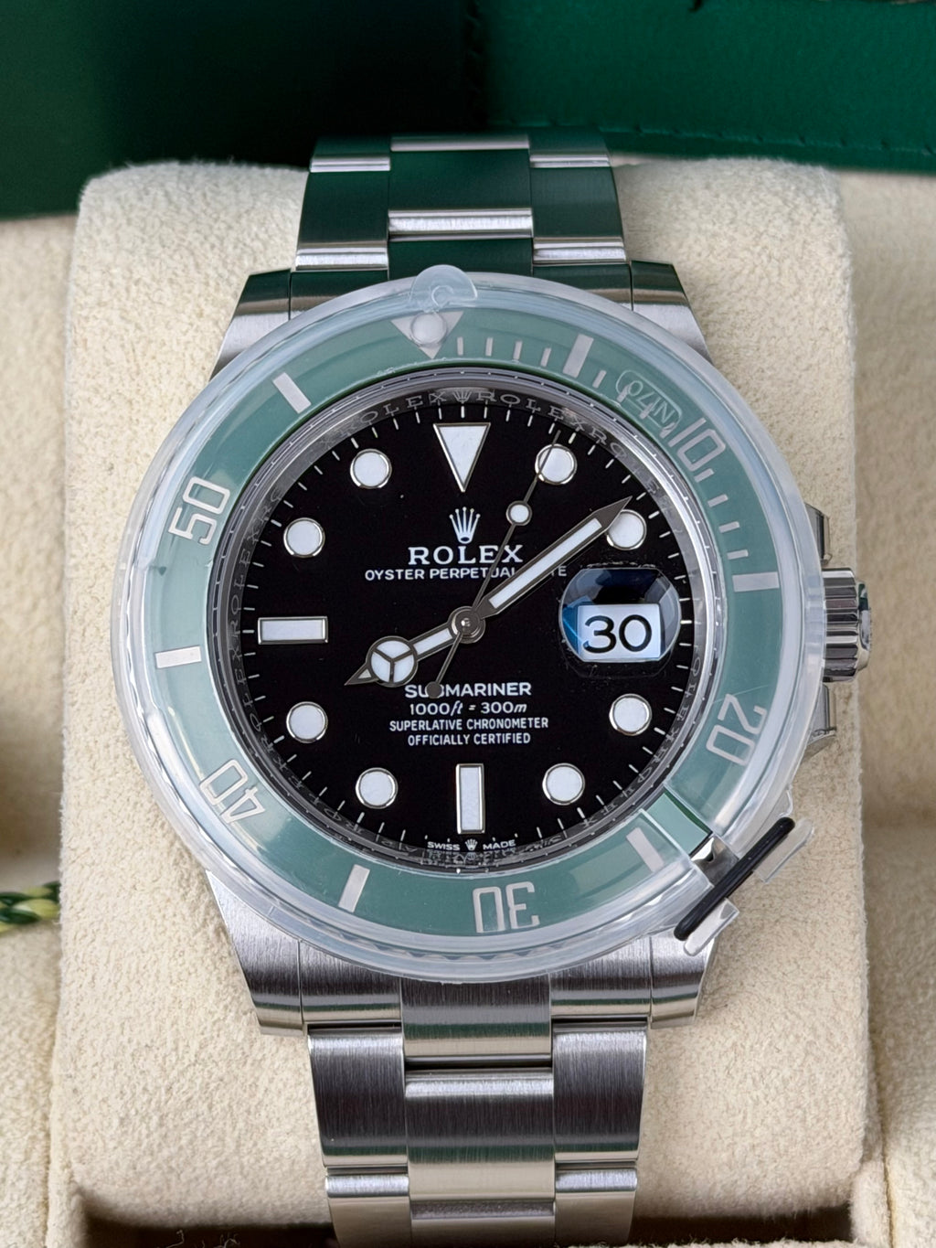 Rolex Submariner Date Starbucks MK2 126610LV / 2024 / FULL SET / WIE NEU / ERSTKAUFRECHNUNG