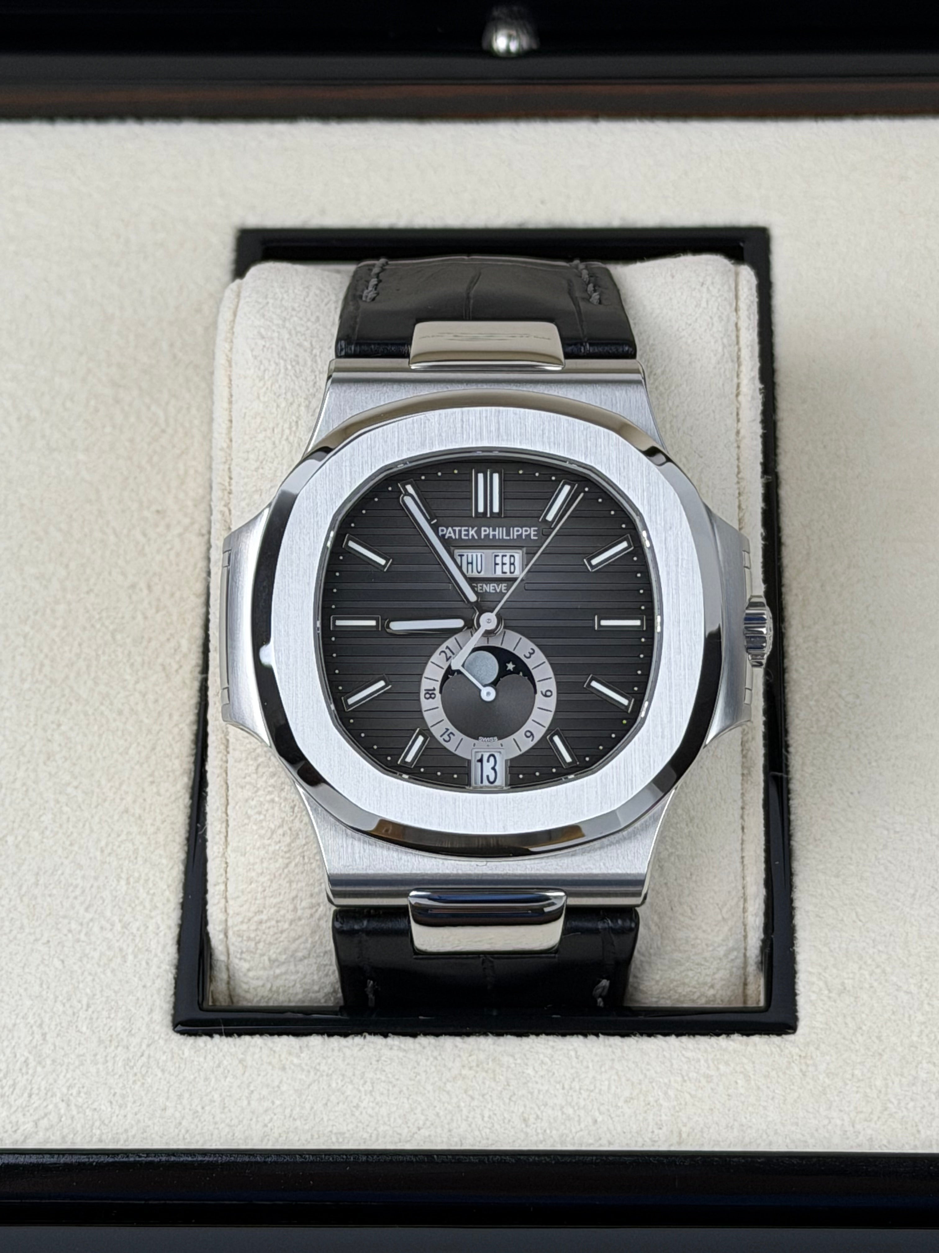 Patek Philippe Nautilus 5726A / 2024 / FULL SET / NEU / ERSTKAUFRECHNUNG