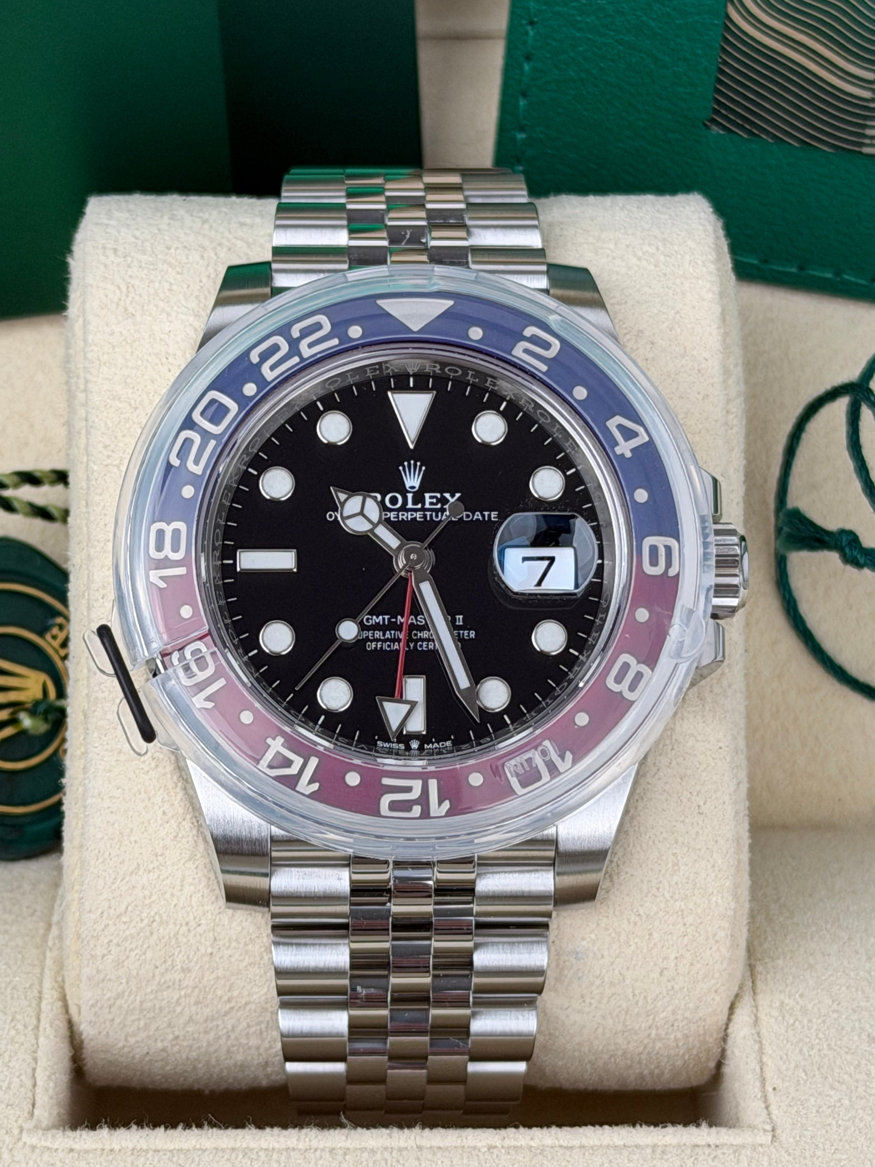 Rolex GMT-Master II 126710BLRO Pepsi / 2020 / FULL SET / WIE NEU / ERSTKAUFRECHNUNG