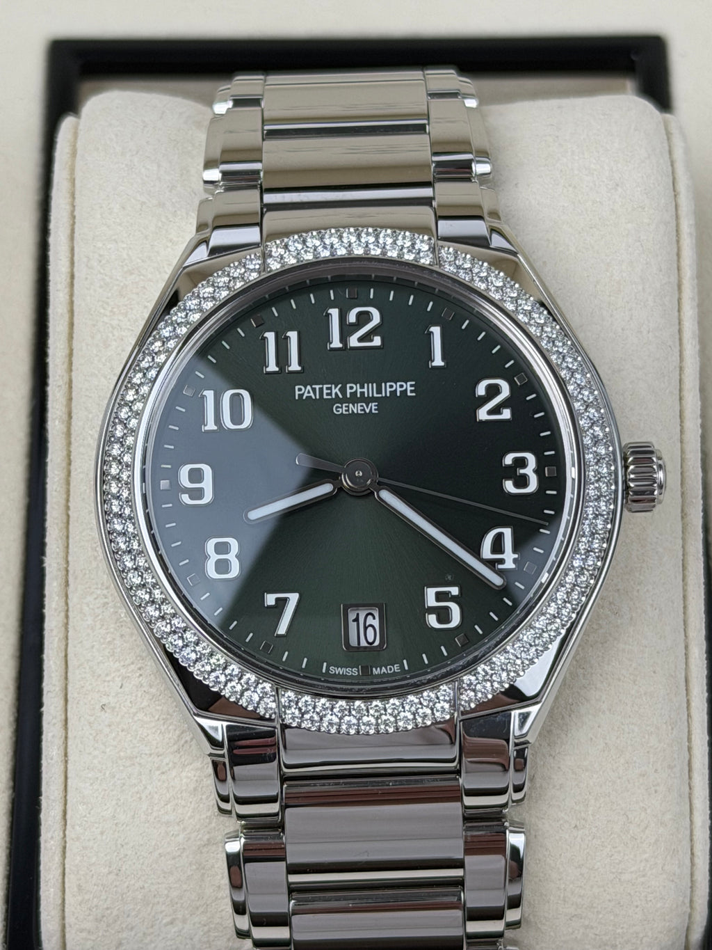 Patek Philippe Twenty 4 7300 / 2025 / FULL SET / NEU / DEUTSCHLAND