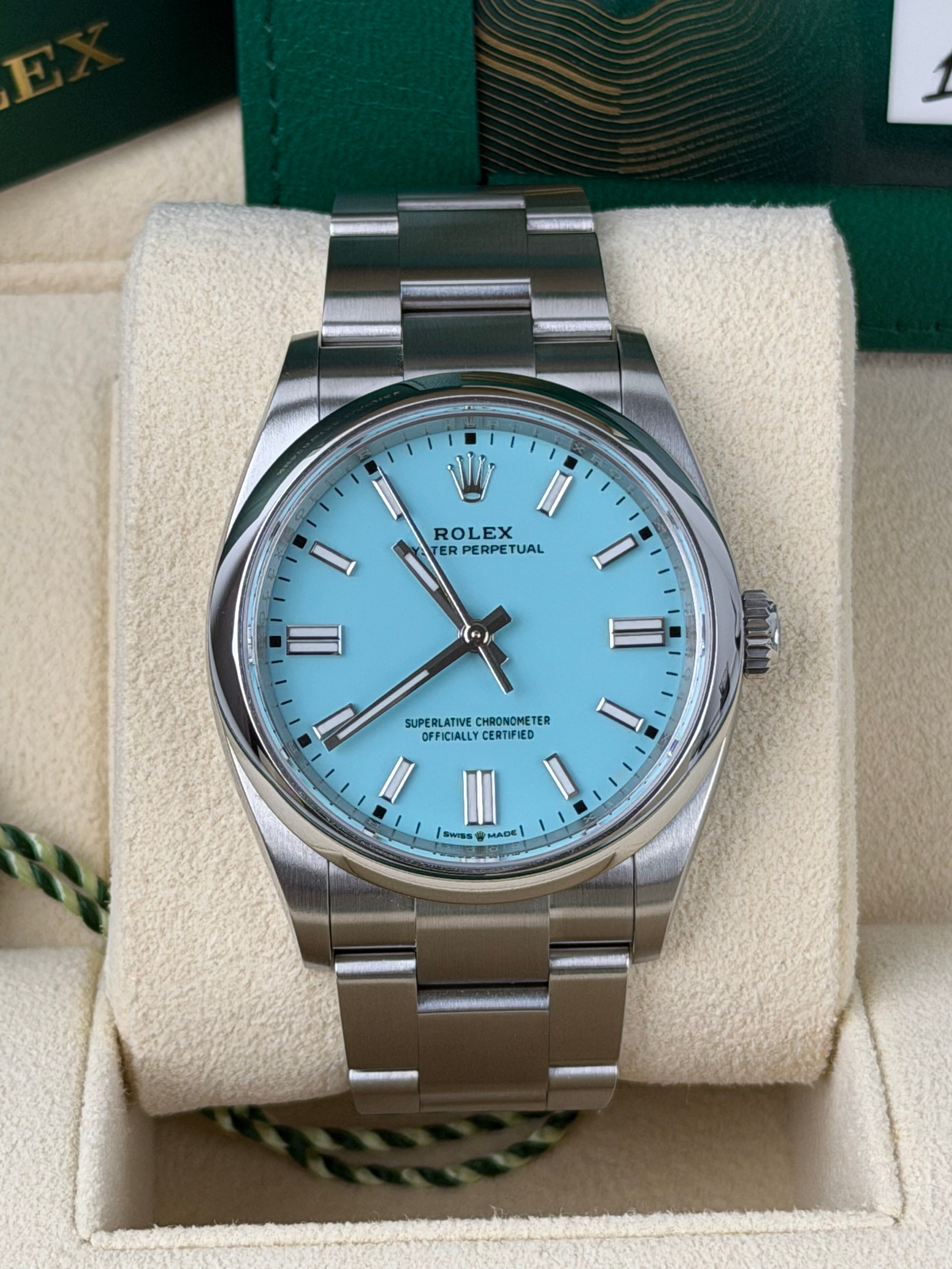 Rolex Oyster Perpetual 36 Tiffany 126000 / 2025 / FULL SET / WIE NEU / UNPOLIERT