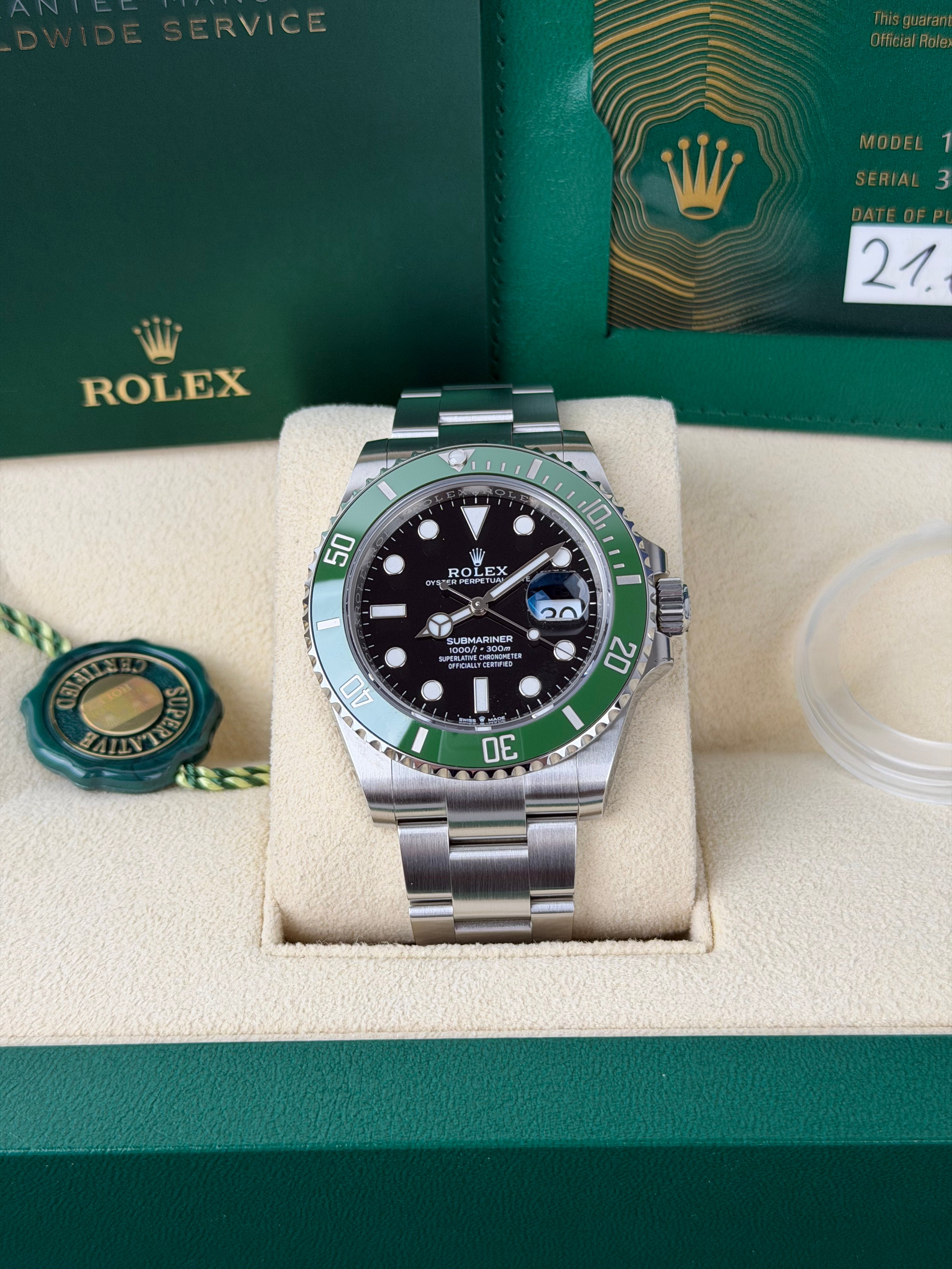Rolex Submariner Date Starbucks MK2 126610LV / 2024 / FULL SET / WIE NEU / ERSTKAUFRECHNUNG