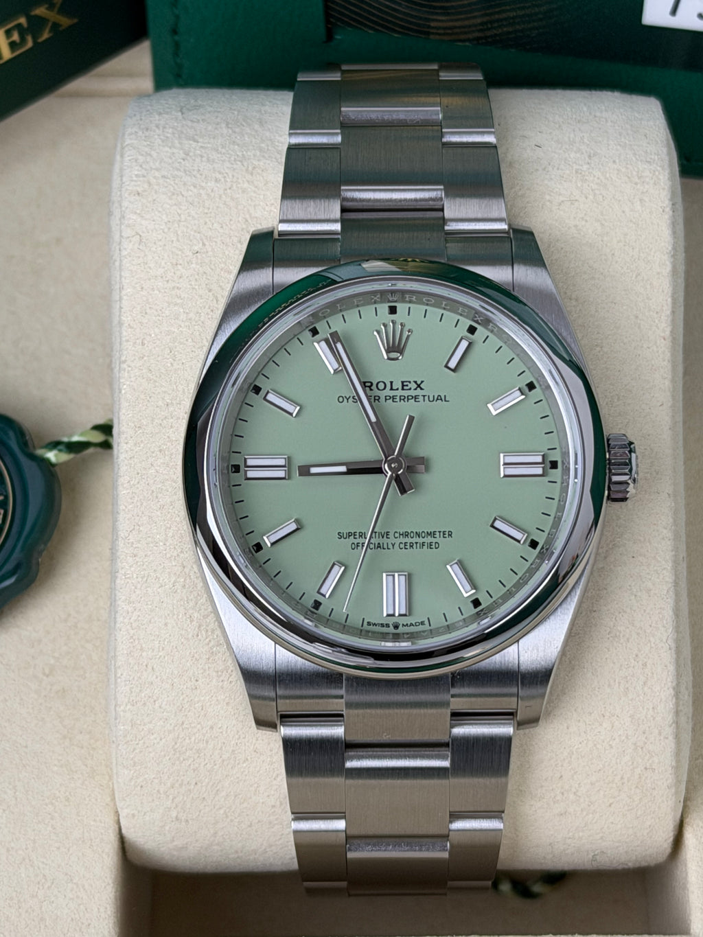 Rolex Oyster Perpetual 36 126000 / 2025 / FULL SET / NEU