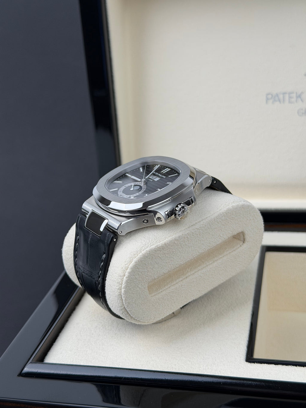 Patek Philippe Nautilus 5726A / 2024 / FULL SET / NEU / ERSTKAUFRECHNUNG