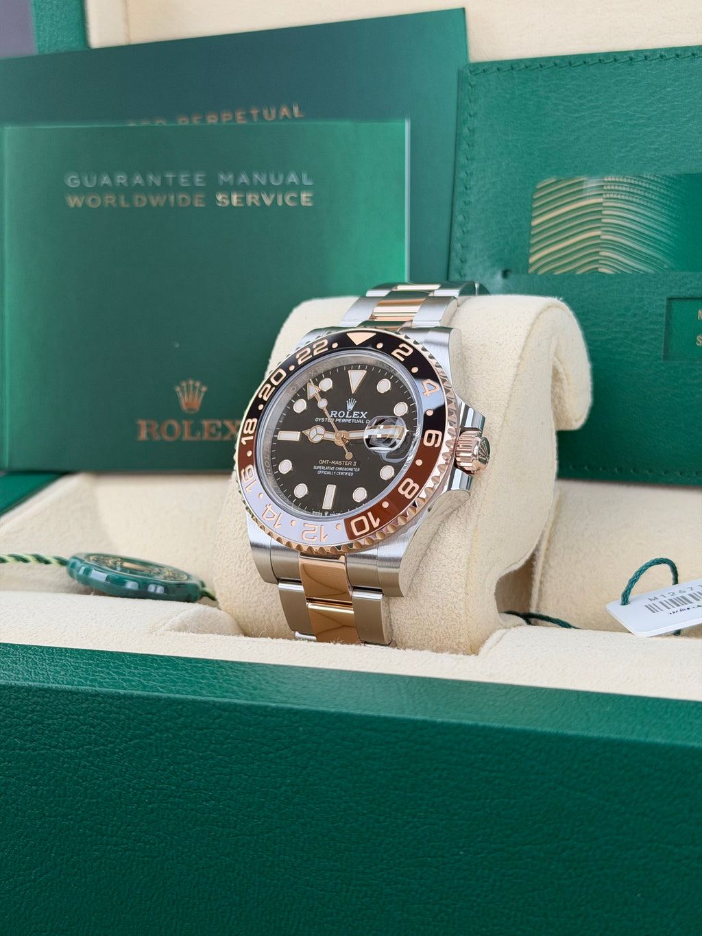 Rolex GMT-Master II ROOTBEER 12711CHNR / 2020 / FULL SET / WIE NEU