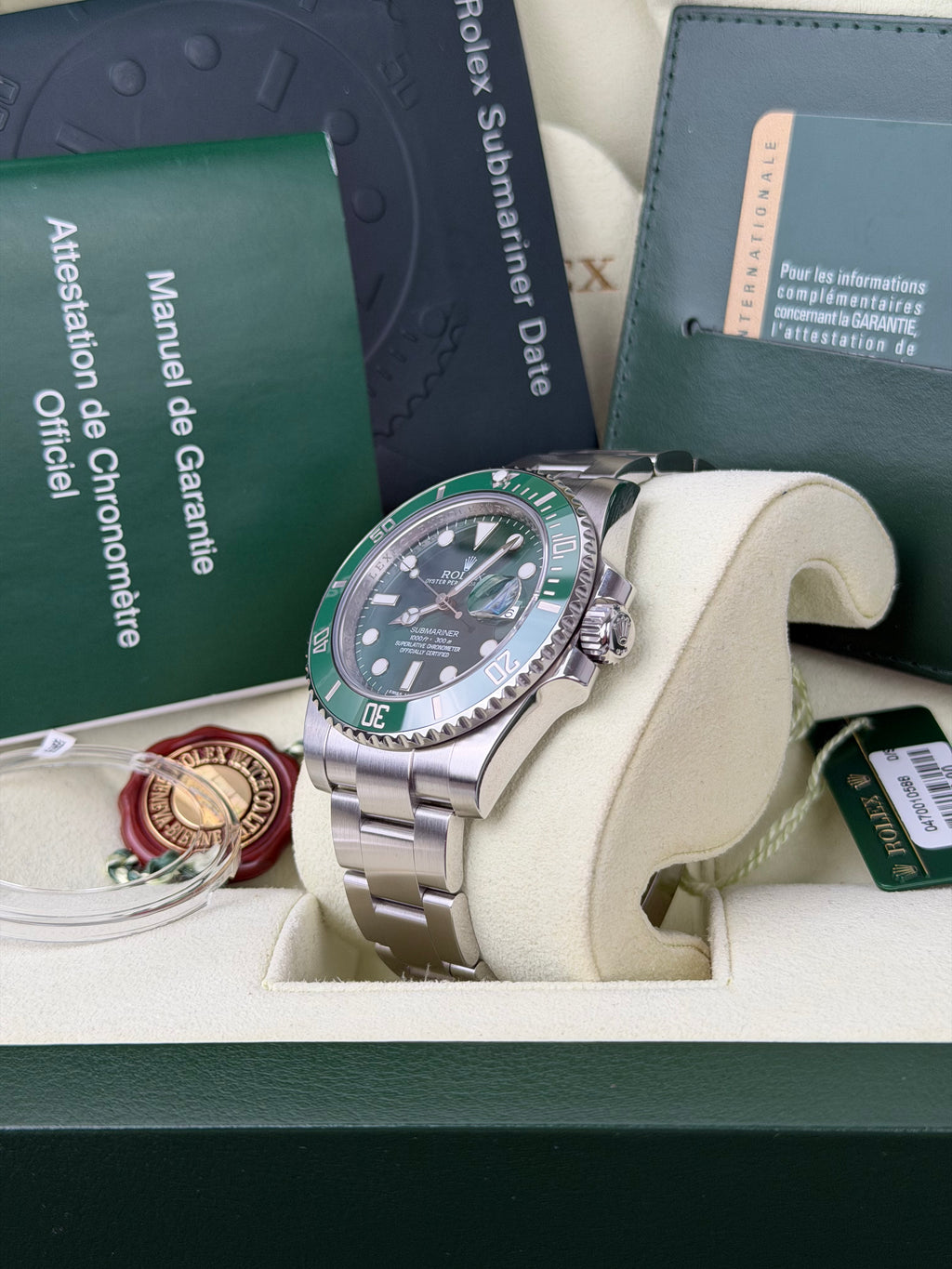 Rolex Submariner Date HULK 116610LV / 2010 / FULL SET / WIE NEU / FIRST EDITION