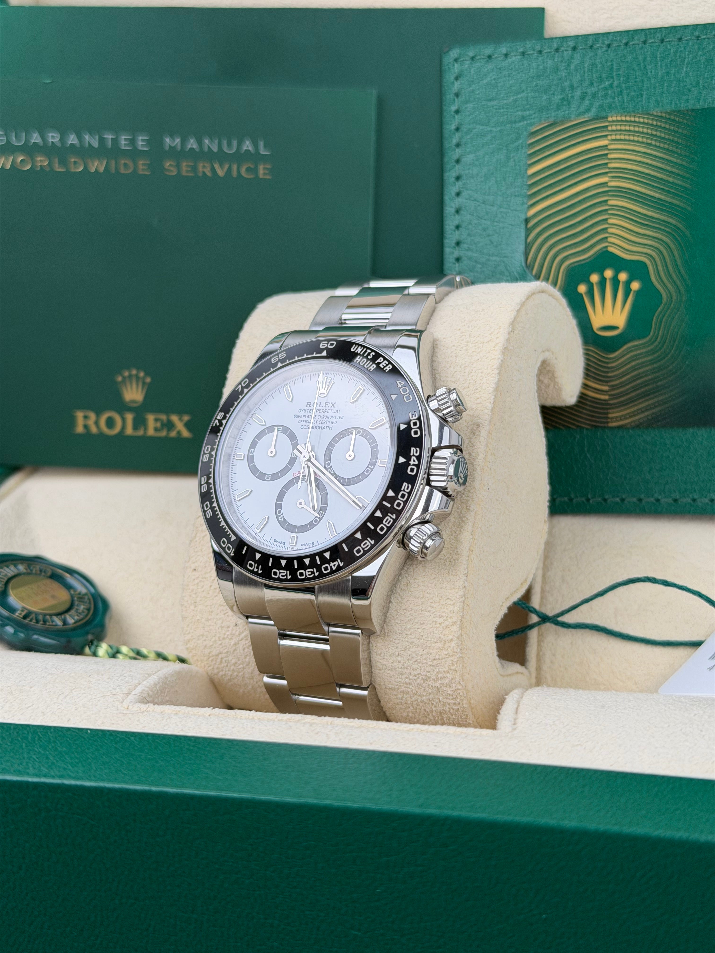 Rolex Daytona 126500LN Panda / 2024 / FULL SET / WIE NEU / ERSTKAUFRECHNUNG