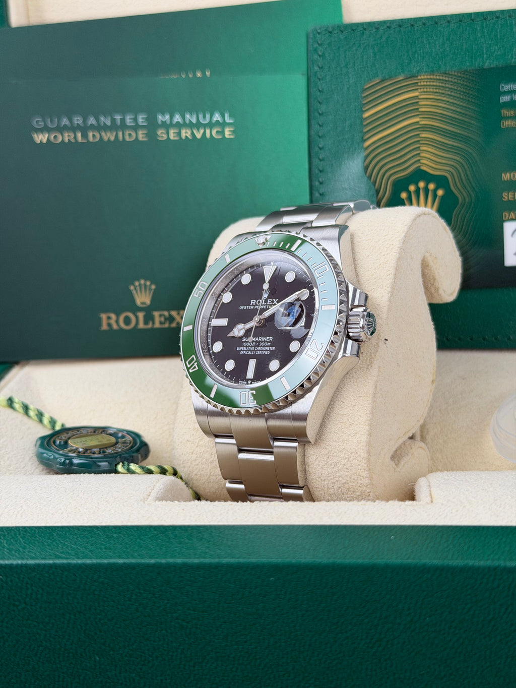 Rolex Submariner Date Starbucks MK2 126610LV / 2024 / FULL SET / WIE NEU / ERSTKAUFRECHNUNG