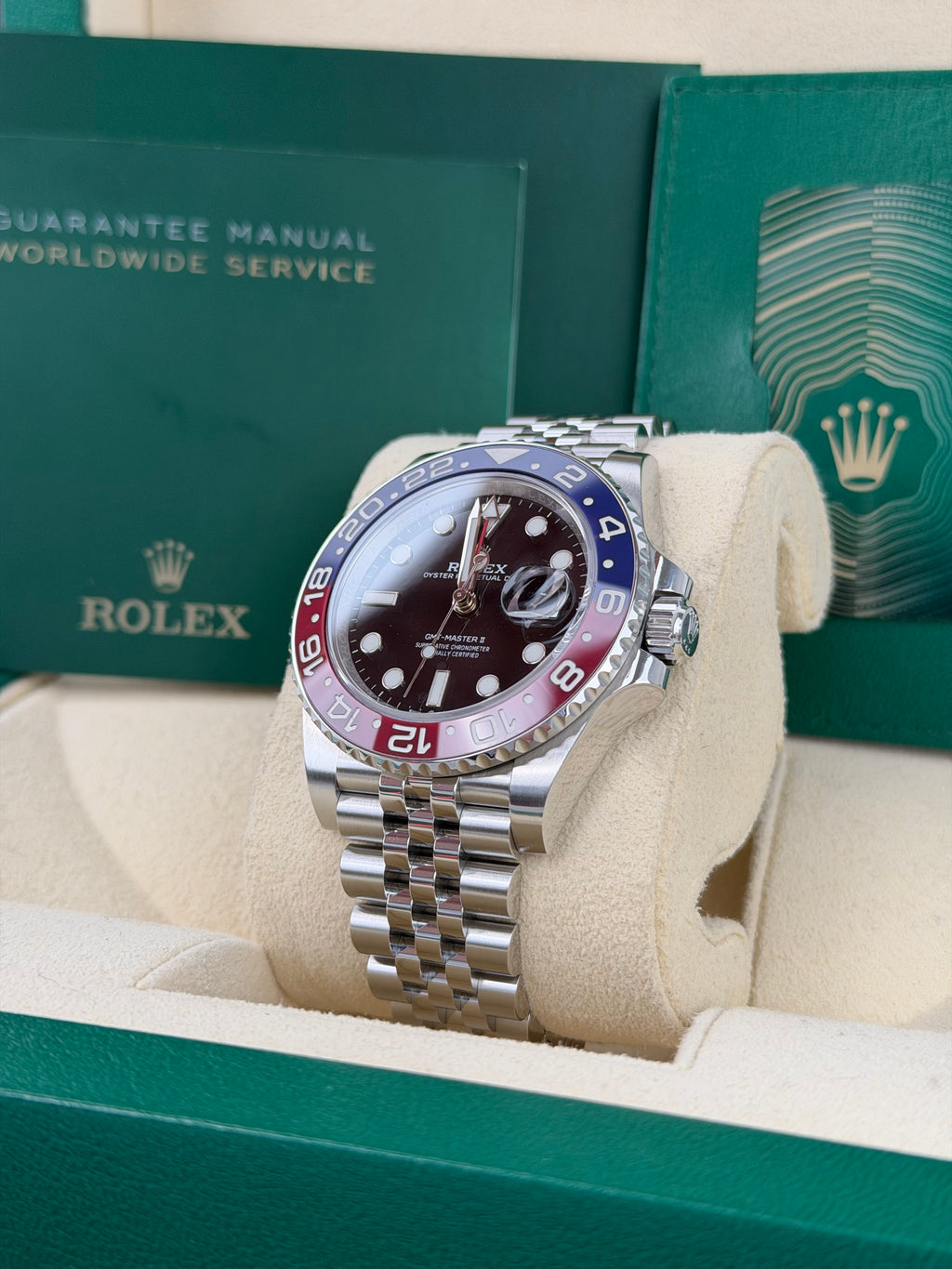 Rolex GMT-Master II Pepsi 126710BLRO / 2021 / FULL SET / WIE NEU