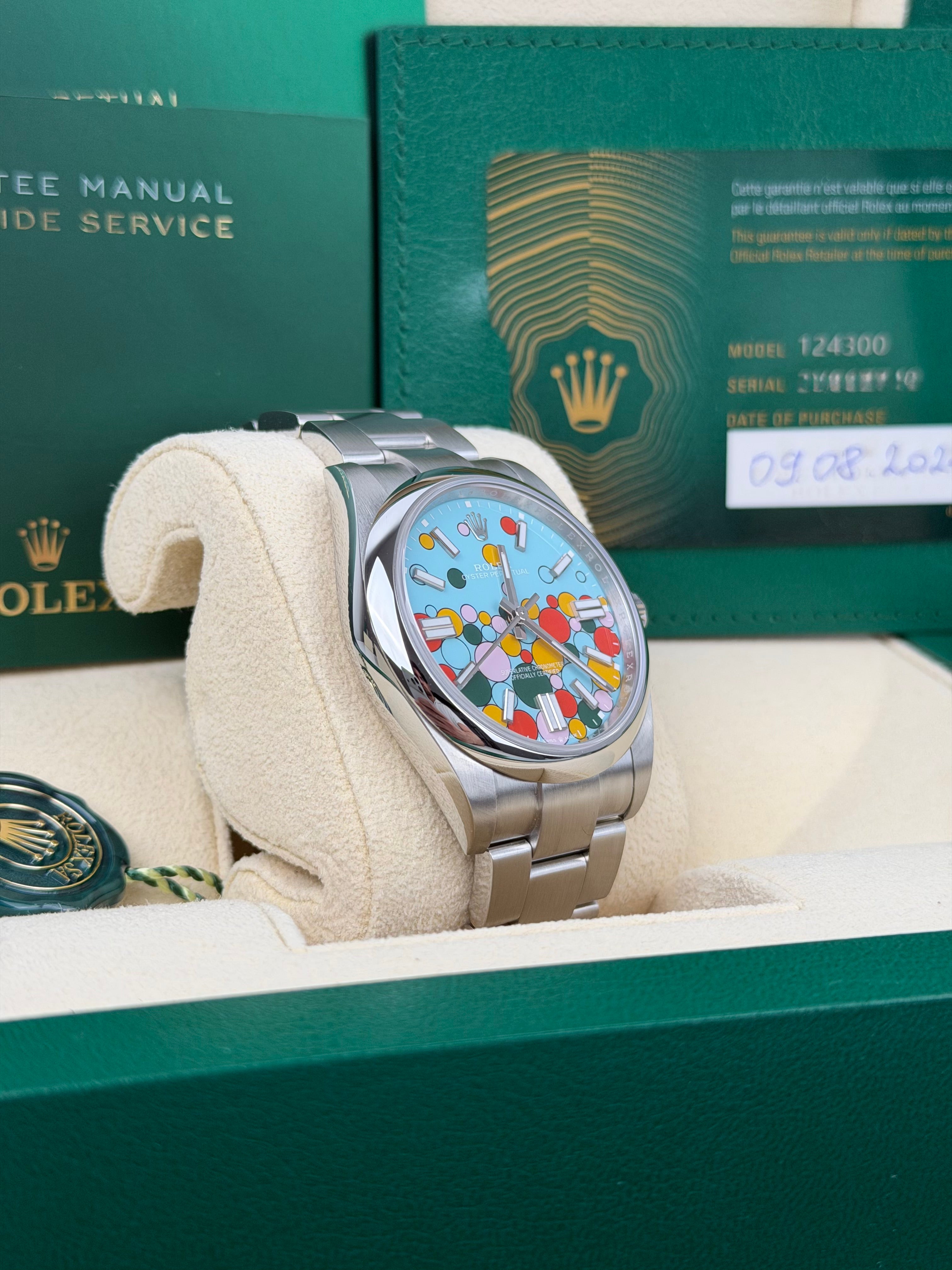 Rolex Oyster Perpetual 41 Celebration 124300 / 2024 / FULL SET / NEU