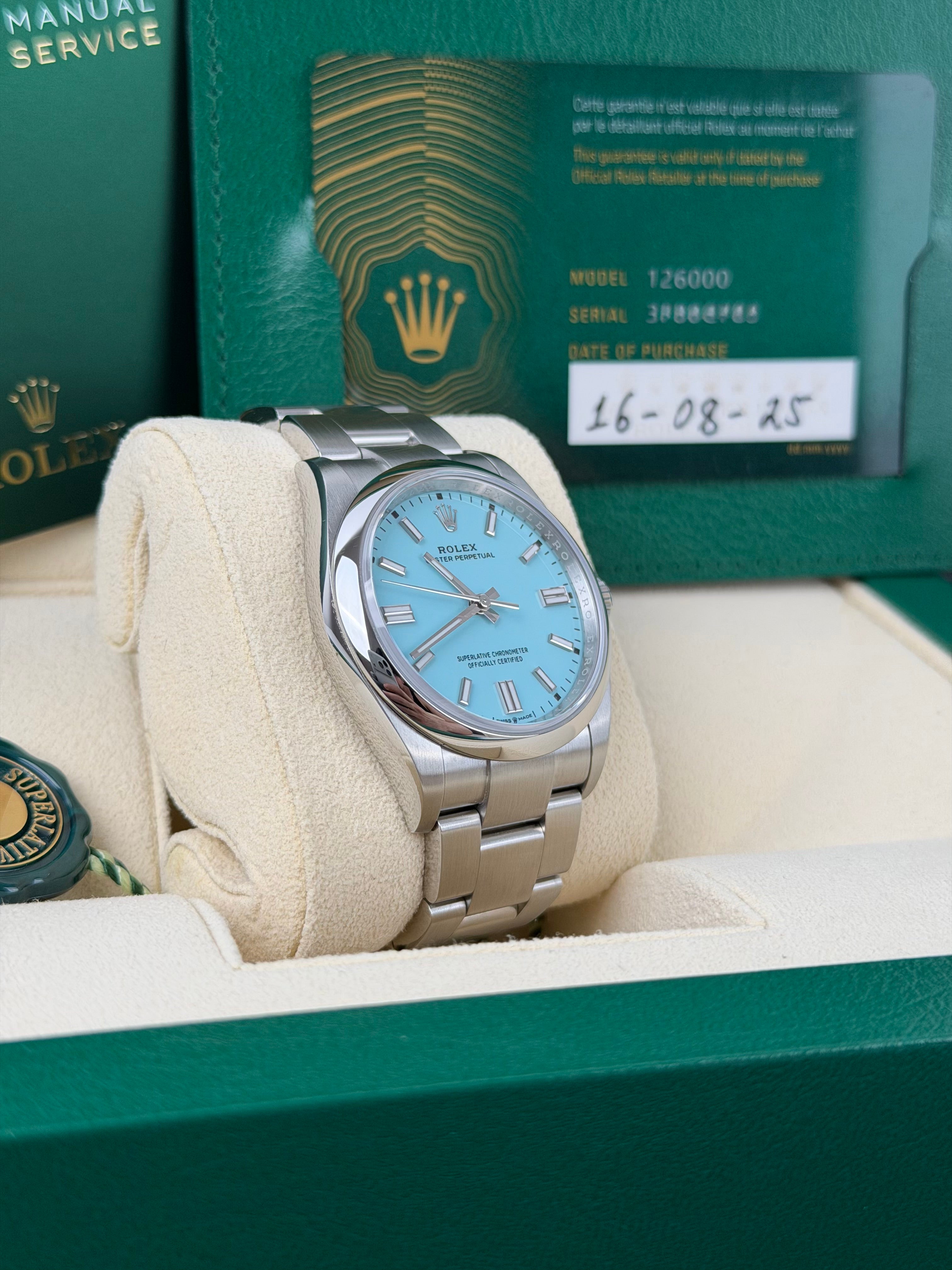 Rolex Oyster Perpetual 36 Tiffany 126000 / 2025 / FULL SET / WIE NEU / UNPOLIERT