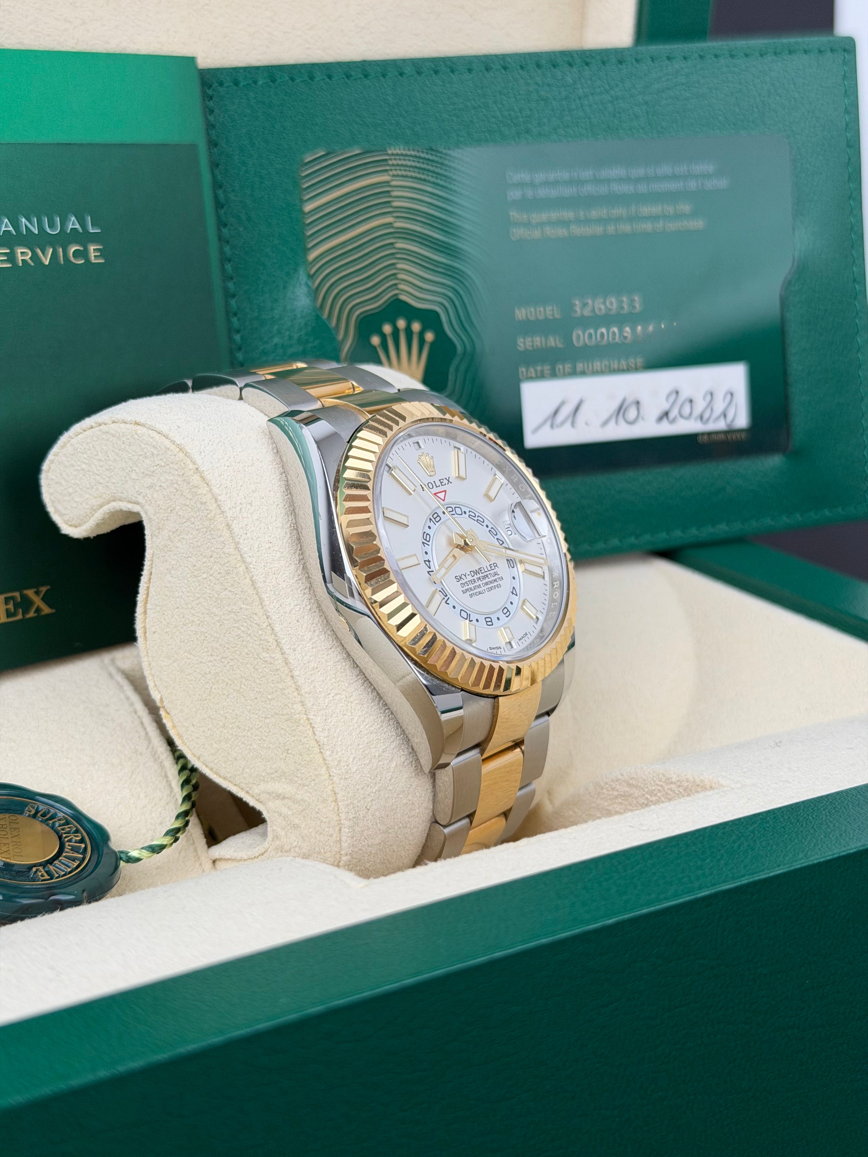 Rolex Sky-Dweller / 326933 / 2022 / FULL SET / UNPOLIERT