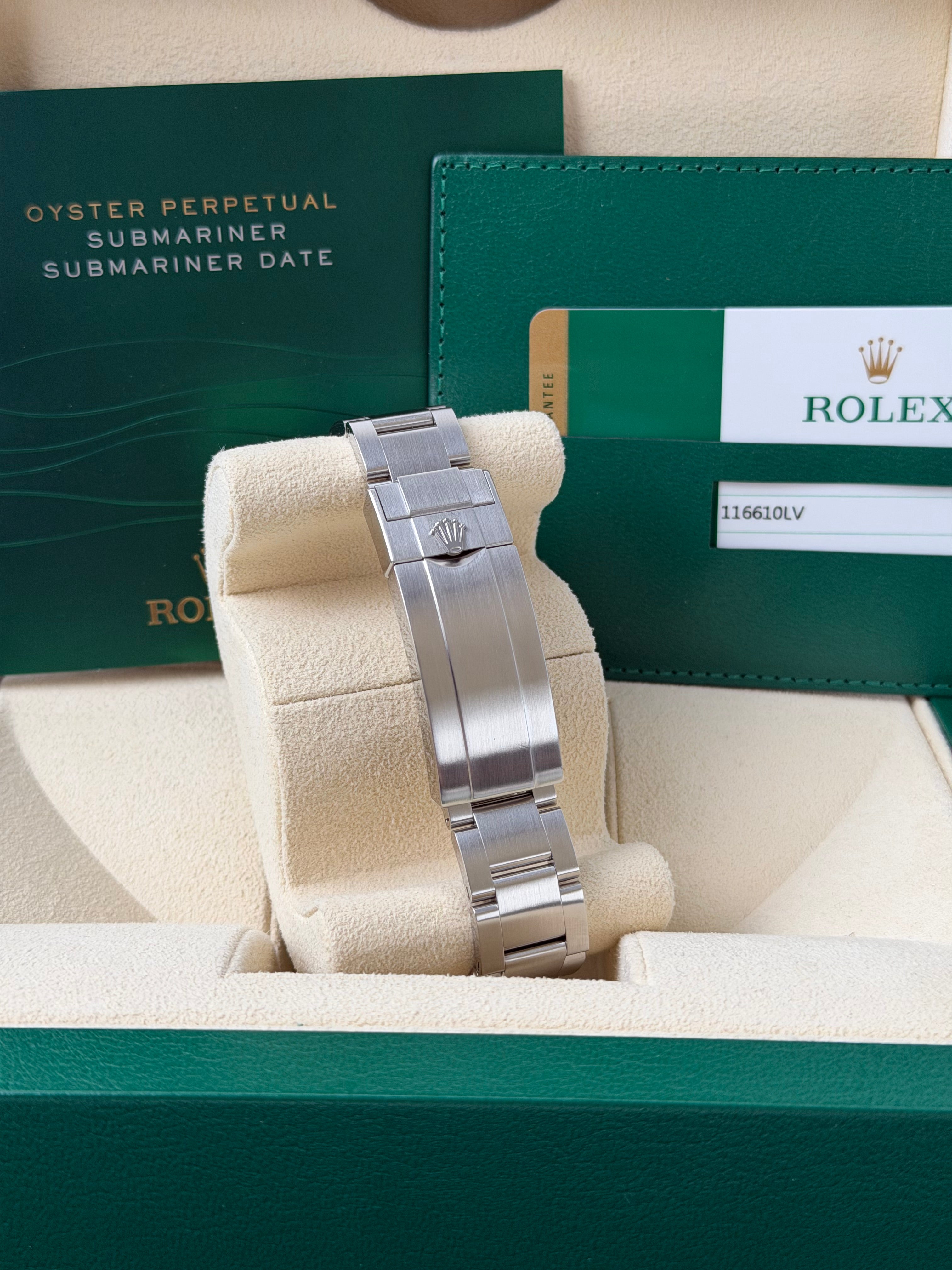 Rolex Submariner Date HULK 116610LV / 2014 / FULL SET / WIE NEU / ERSTKAUFRECHNUNG
