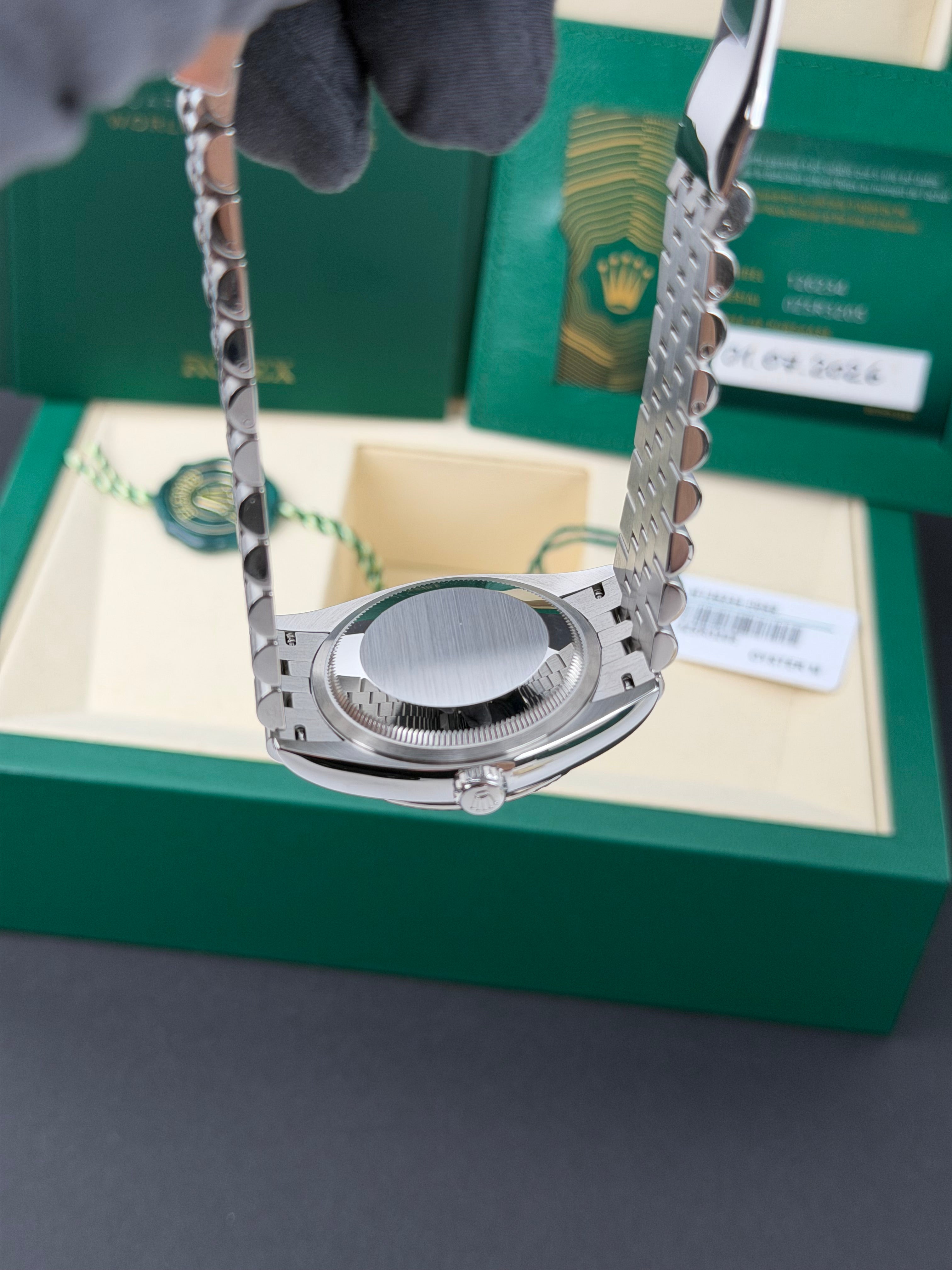 Rolex Datejust 36 Ombre 126234 / 2026 / FULL SET / NEU / ERSTKAUFRECHNUNG