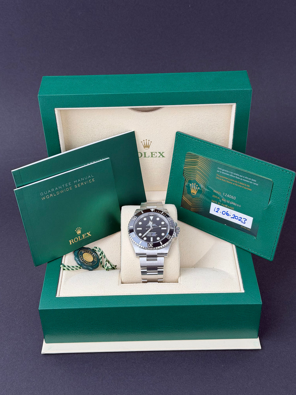 Rolex Submariner 124060 / 2023 / FULL SET / WIE NEU