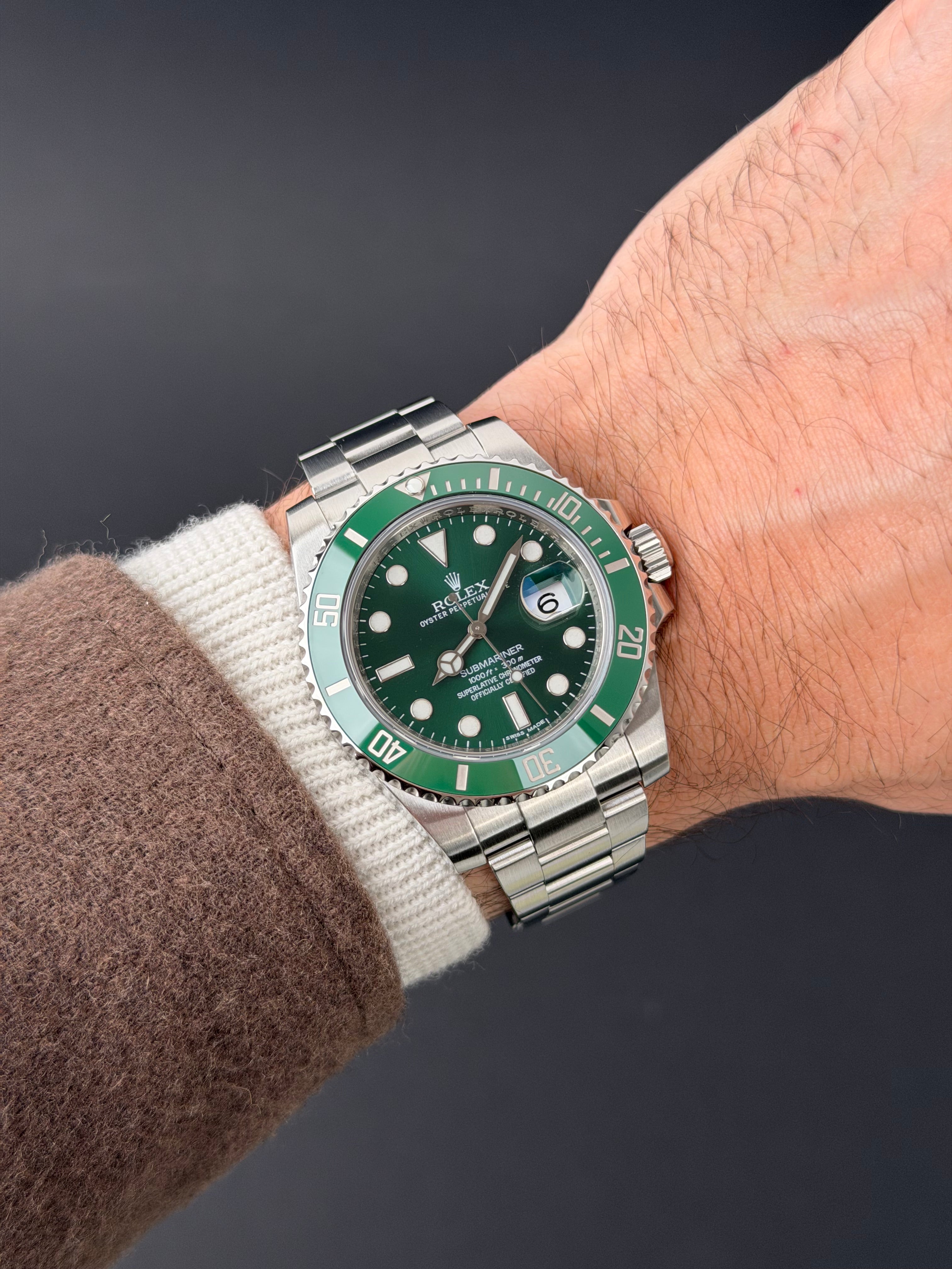 Rolex Submariner Date HULK 116610LV / 2010 / FULL SET / WIE NEU / FIRST EDITION