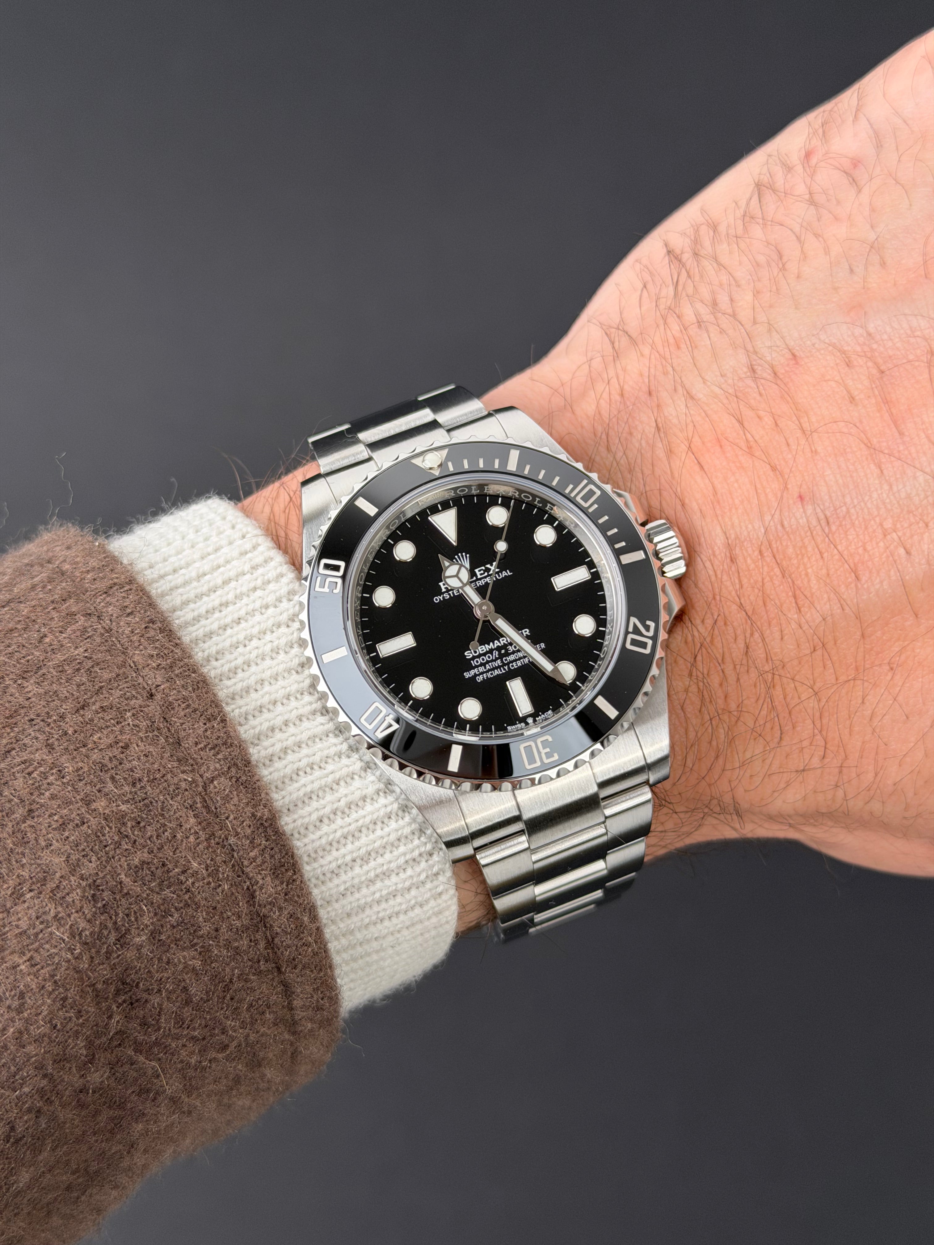 Rolex Submariner 124060 / 2023 / FULL SET / WIE NEU
