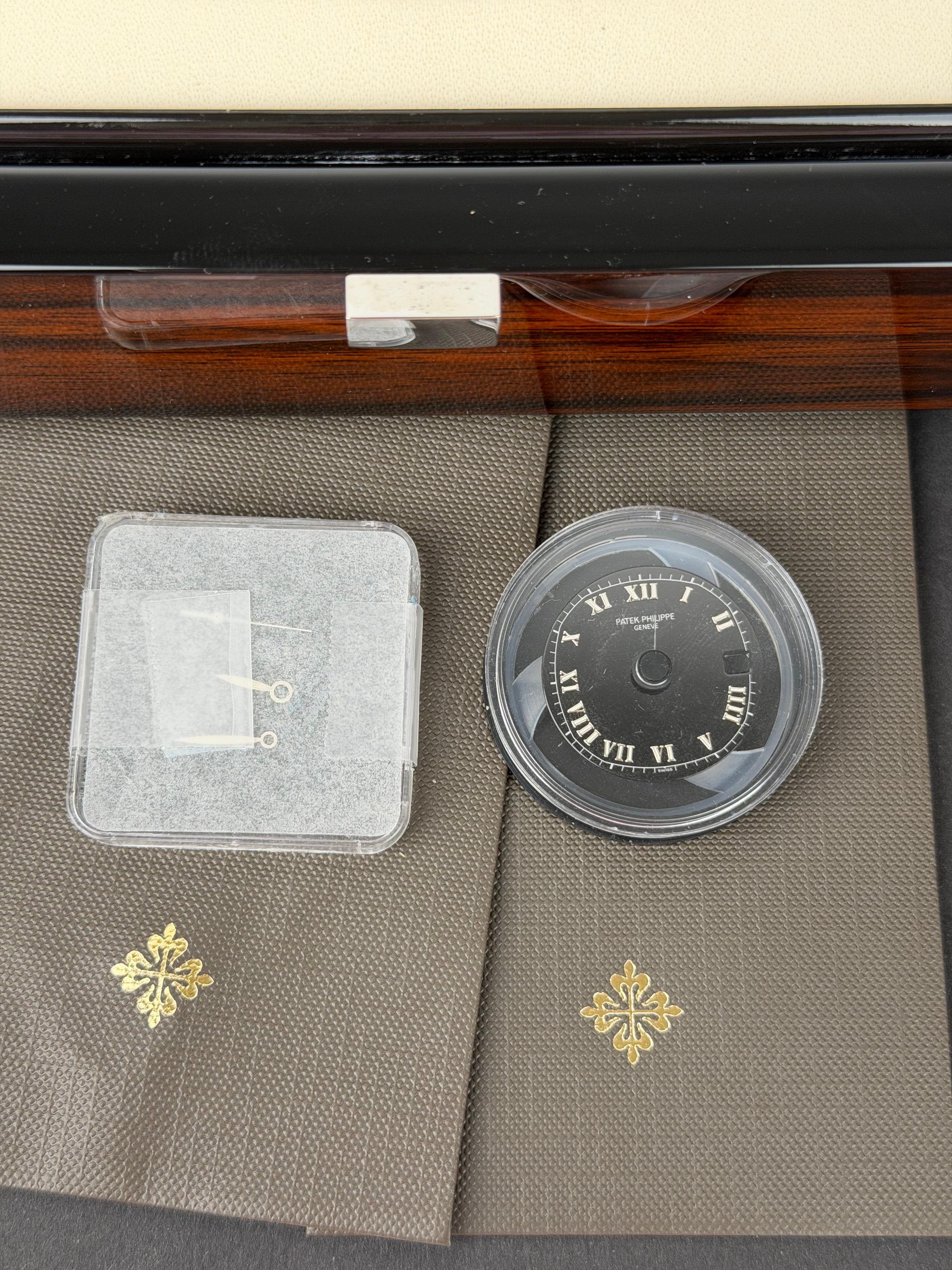 Patek Philippe Nautilus 3800/1 / 2005 / ARCHIV PAPER / WIE NEU / COLLECTORS SET