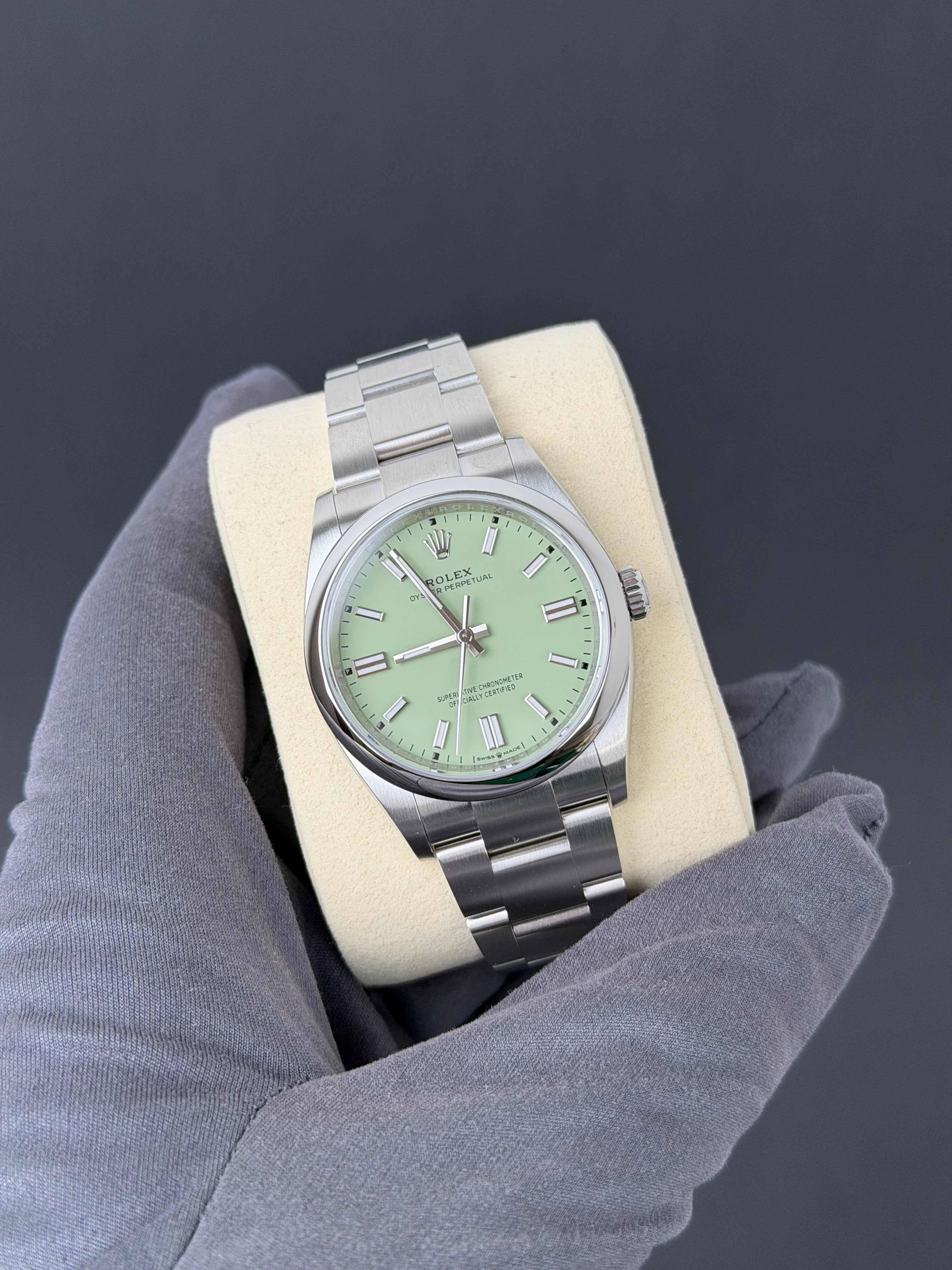 Rolex Oyster Perpetual 36 126000 / 2025 / FULL SET / NEU