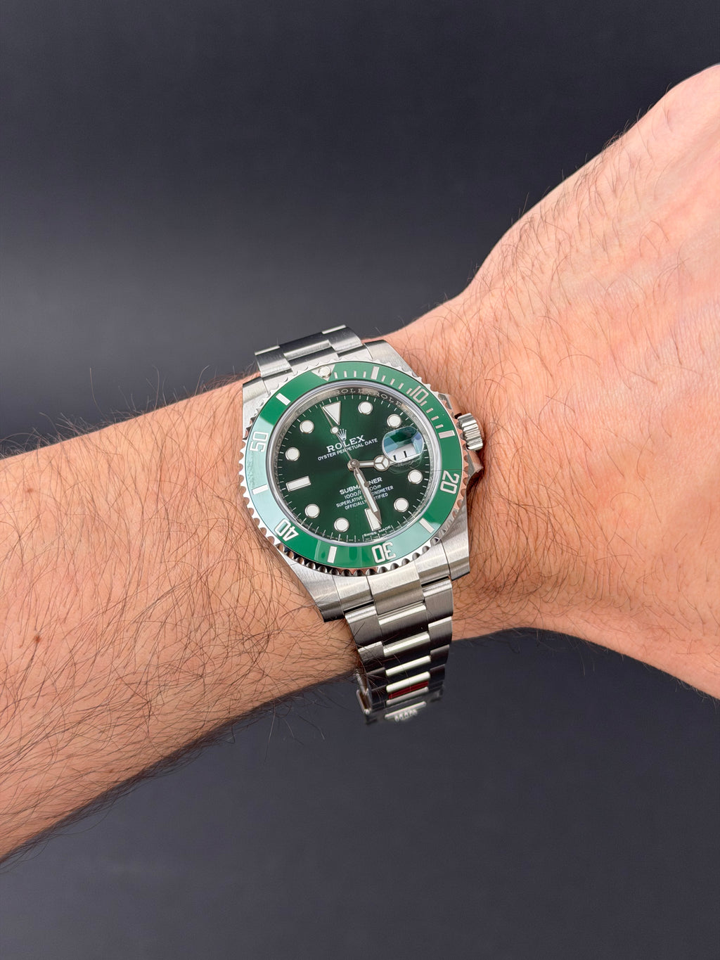 Rolex Submariner Date HULK 116610LV / 2018 / FULL SET / NEU / STICKERED / RECHNUNG