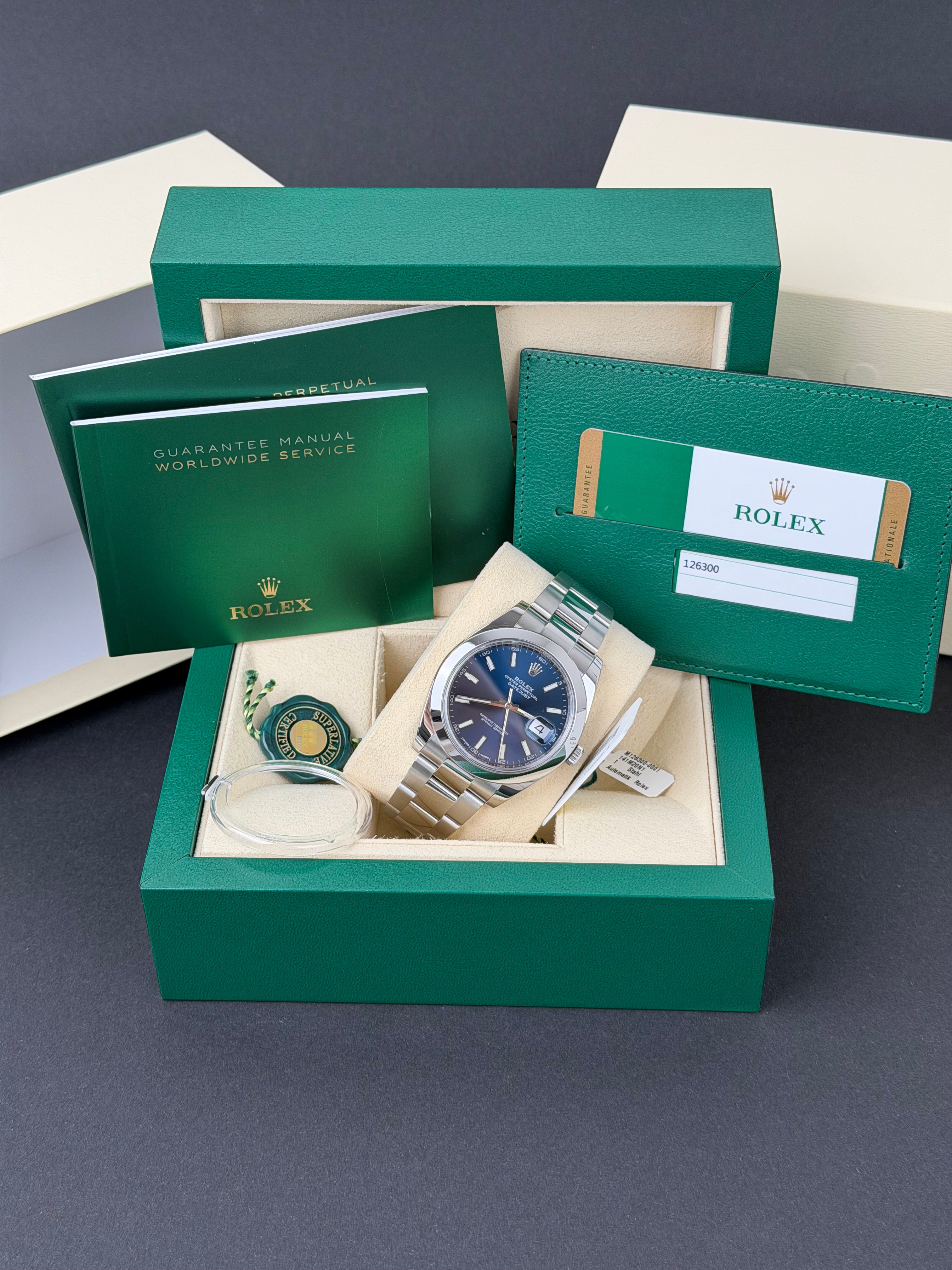 Rolex Datejust 126300 / 2018 / FULL SET / WIE NEU