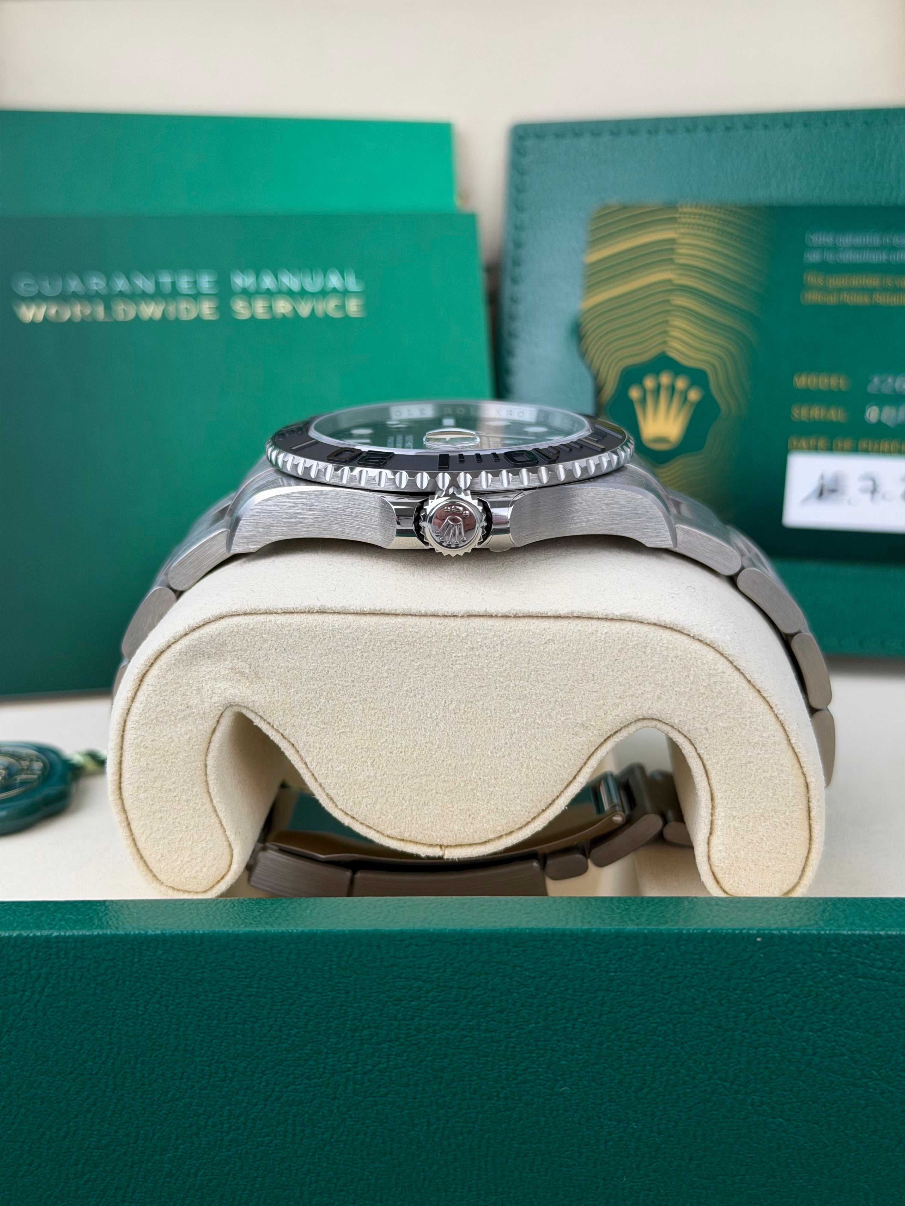 Rolex Yacht-Master 42 226627 Titan / 2025 / FULL SET / NEU / ERSTKAUFRECHNUNG