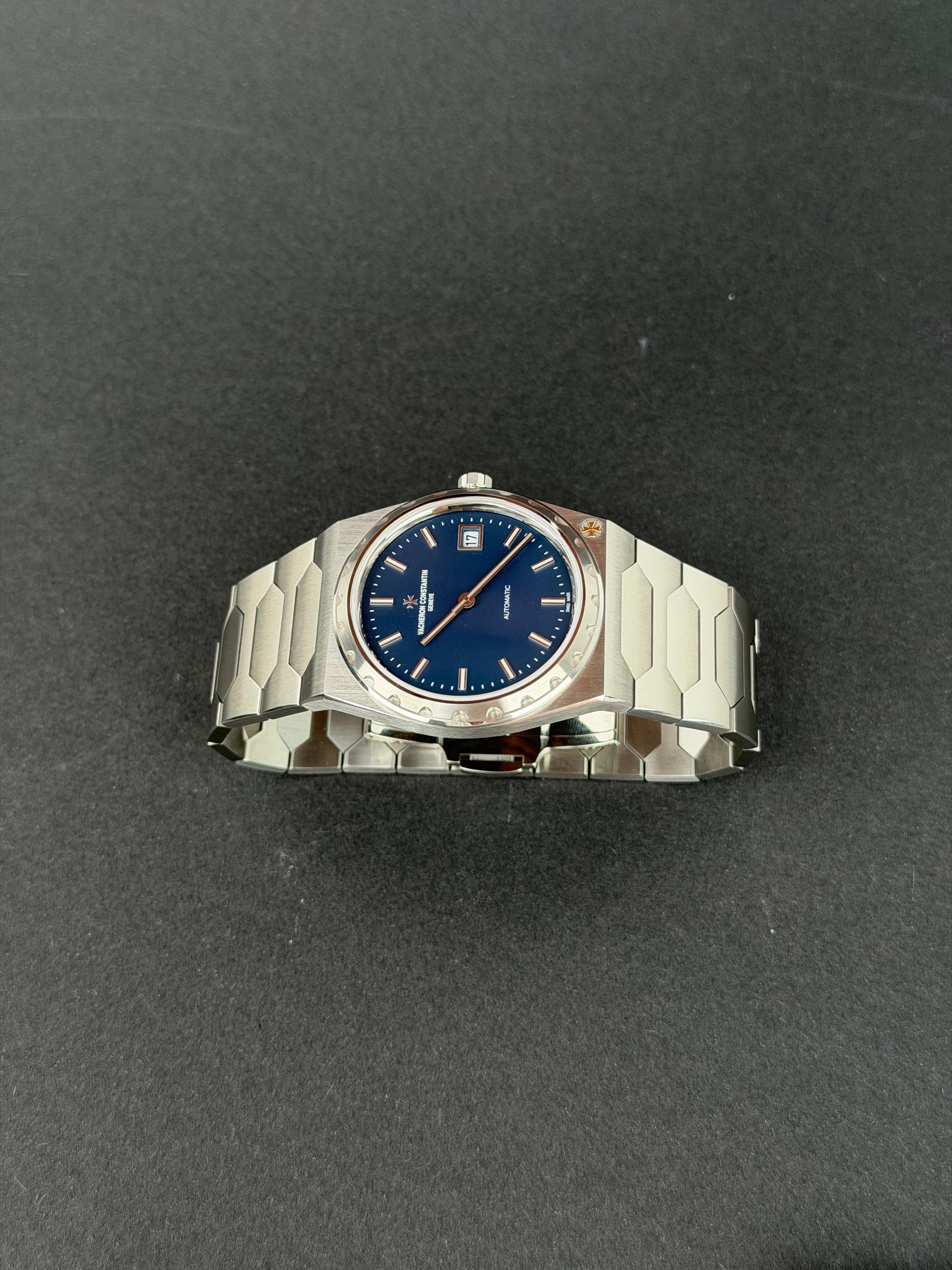 Vacheron Constantin 222 4200H/222A / 2026 / FULL SET / NEU
