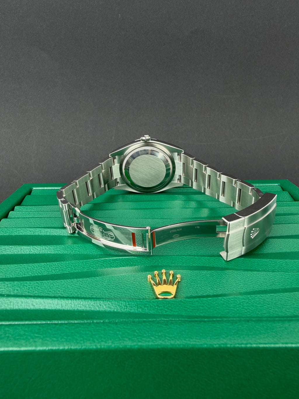 Rolex Oyster Perpetual 36 Jubilee 126000 / 2026 / FULL SET / WIE NEU / STICKERED