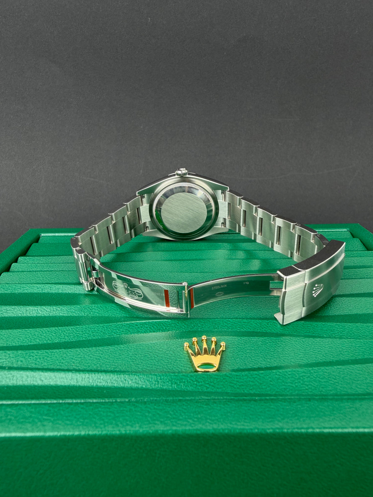 Rolex Oyster Perpetual 36 Jubilee 126000 / 2026 / FULL SET / WIE NEU / STICKERED