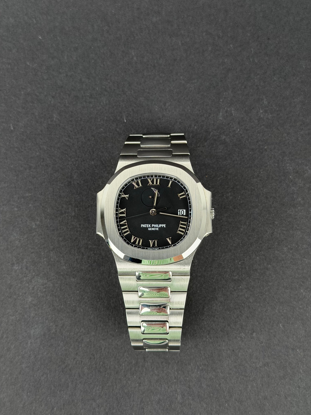 Patek Philippe Nautilus 3710 / 2001 / ARCHIV PAPER / SEHR GUT / PATEK SERVICE