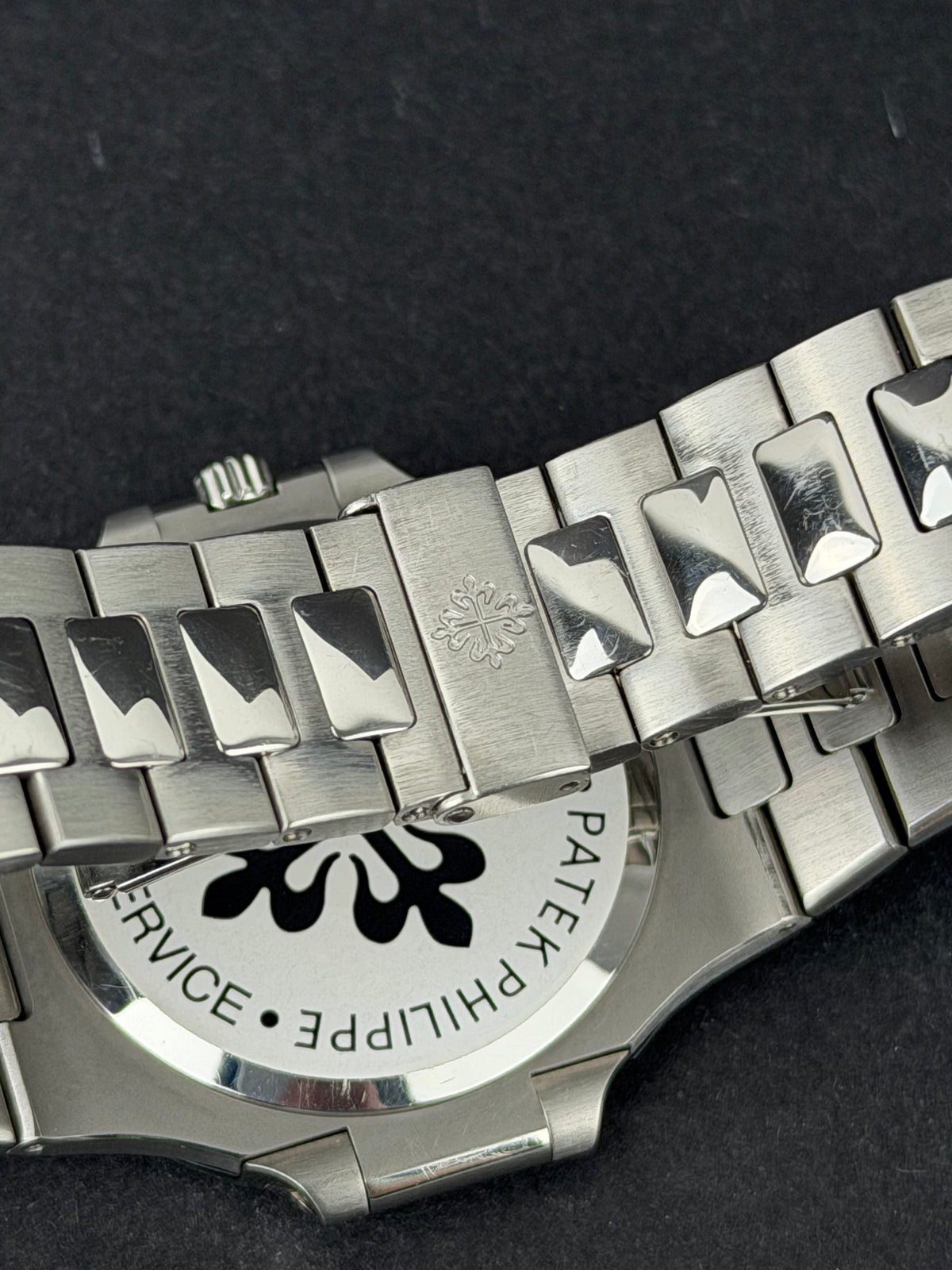 Patek Philippe Nautilus 3710 / 2001 / ARCHIV PAPER / SEHR GUT / PATEK SERVICE