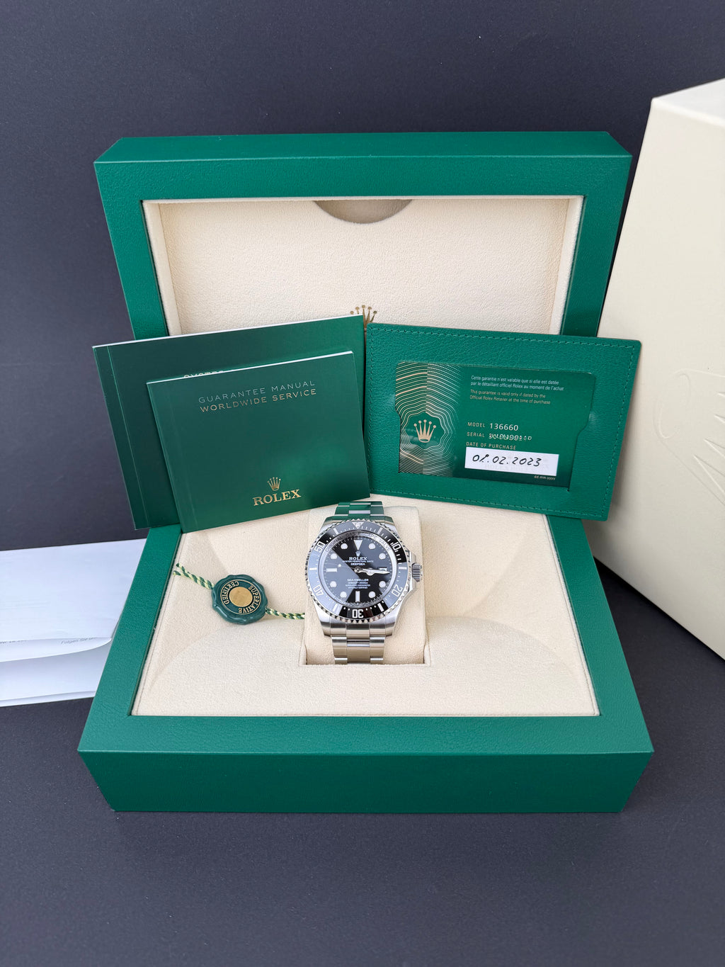 Rolex Sea-Dweller Deepsea 136660 Schwarz / 2023 / FULL SET / WIE NEU / ROLEX SERVICE