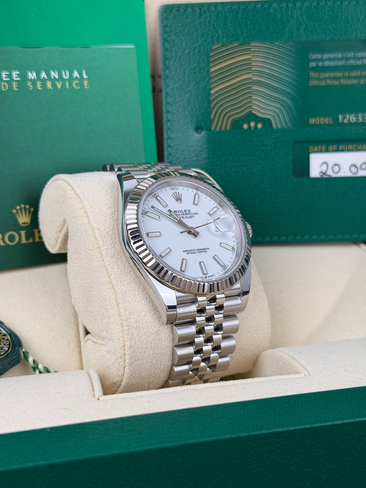 Rolex Datejust 41 126334 Weiss / 2022 / FULL SET / WIE NEU