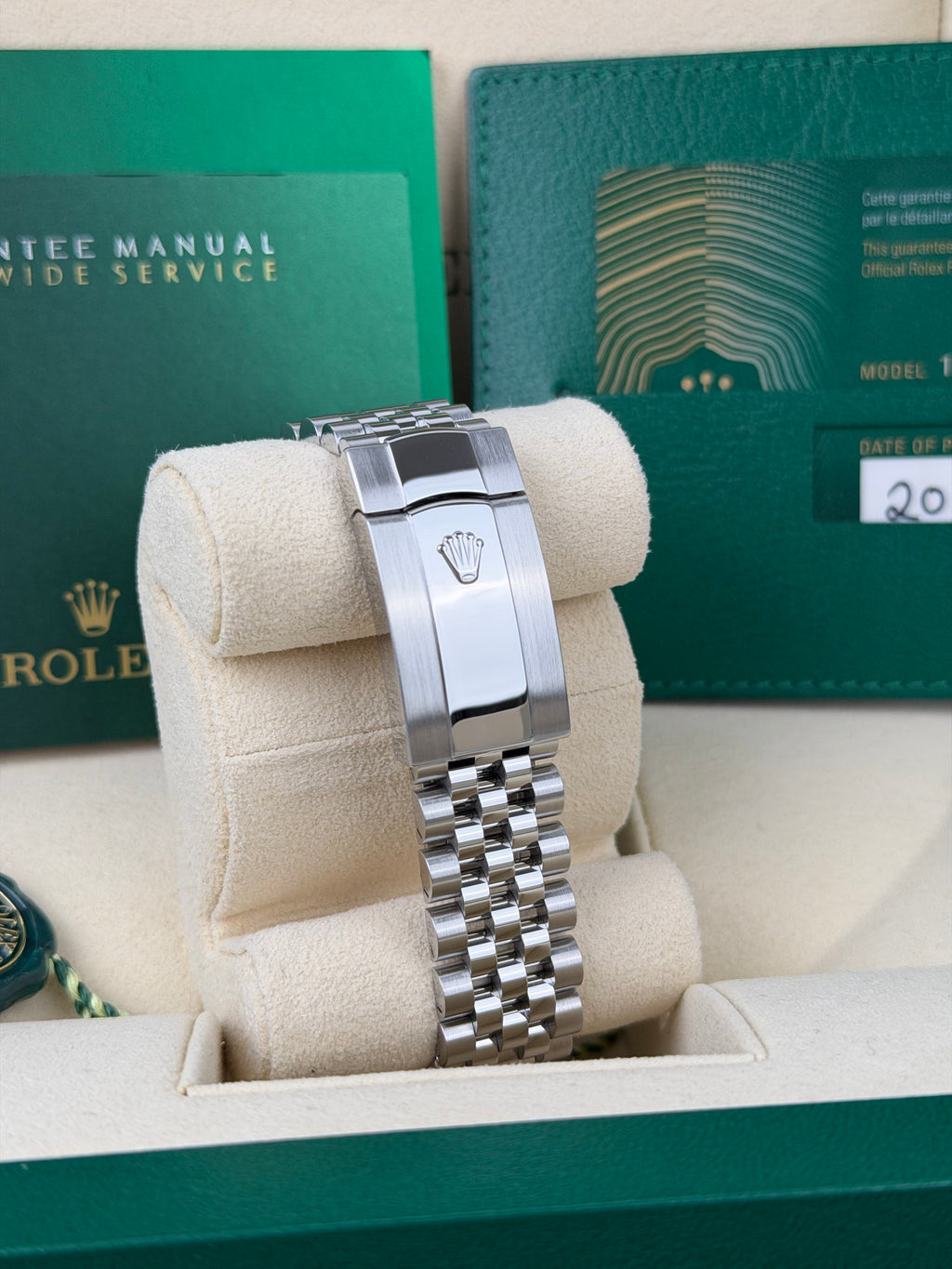 Rolex Datejust 41 126334 Weiss / 2022 / FULL SET / WIE NEU