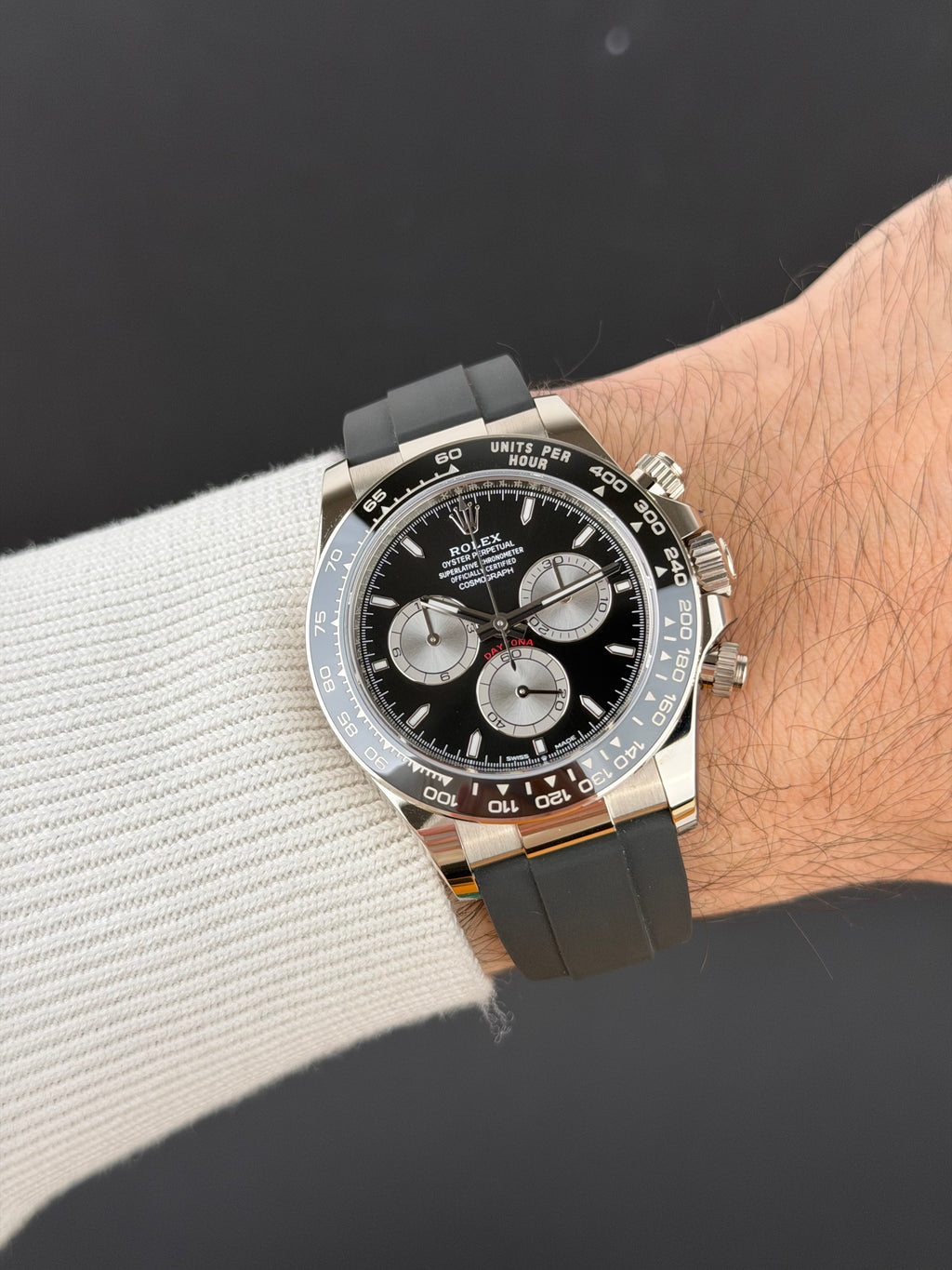Rolex Daytona 126519LN Schwarz / 2023 / FULL SET / WIE NEU / ERSTKAUFRECHNUNG